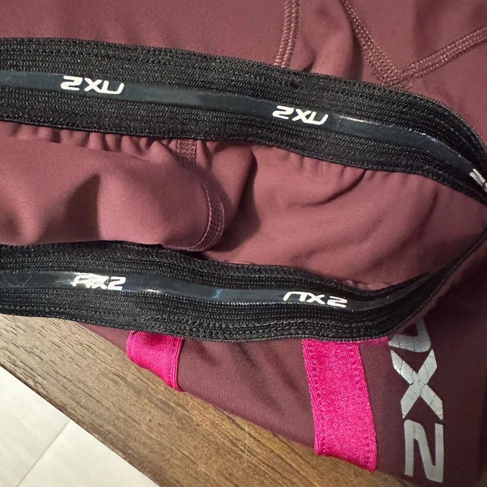 2XU racer back and triathlon and  cycling shorts - Picture 5 of 7